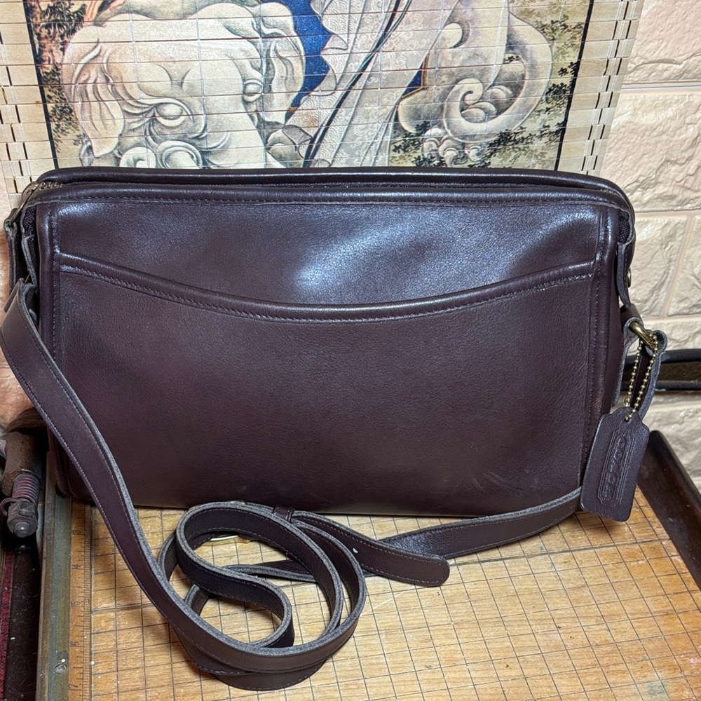 Coach Taylor Zip Bag 1995 Mahogany Vintage Leather Crossbody Shoulder 48” Strap